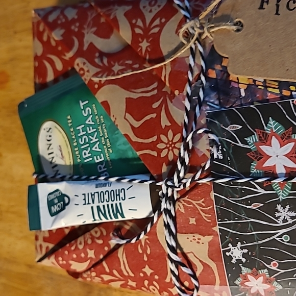 Christmas Gift Blind book - Picture 3 of 5